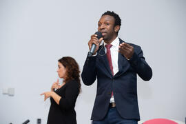 "Dialogando" con Ousman Umar. Facultad de Estudios Sociales y del Trabajo. Marzo de 2020