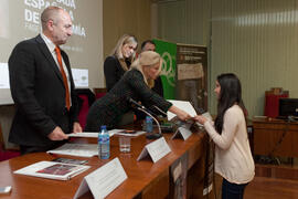 Entrega de premios de la VII Olimpiada de Economía. Facultad de Ciencias Económicas y Empresariales. Febrero de 2015