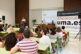 Intervención de Salvador Peláez. Graduación de los alumnos del CIE de la Universidad de Málaga. Centro Internacional de Español. Septiembre de 2014