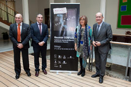 Foto de grupo. Inauguración de la reunión de la Conferencia de Decanos de Economía y Empresa. Edificio del Rectorado. Noviembre de 2014