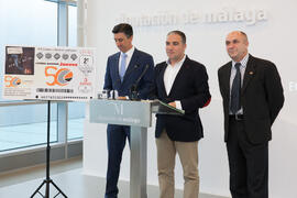 Miguel Ángel Conejo, Elías Bendodo y Eugenio José Luque en la presentación del décimo de lotería conmemorativo del 50 Aniversario de la Facultad de Económicas. Diputación Provincial de Málaga.Facultad de Ciencias Económicas y Empresariales. Abril de 2016