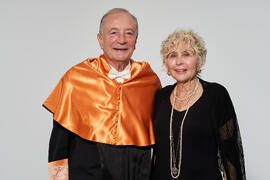 Retrato de Jorge Martínez-Vázquez previo a su investidura como Doctor "Honoris Causa" por la Universidad de Málaga. Edificio del Rectorado. Julio de 2025