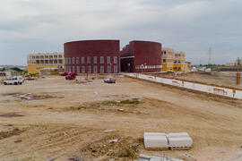 Obras del Campus de Teatinos; arreglos de jardinería y Facultad de Derecho. Noviembre de 1991