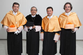 Retrato de Antonio Guevara, José Ángel Narváez, Enrique Navarro y Manuel Molina Lozano antes de su investidura como Doctor "Honoris Causa" por la Facultad de Turismo de la Universidad de Málaga. Rectorado. Abril 2016