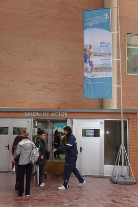 Momentos previos a la celebración del 4º Congreso Internacional de Actividad Físico-Deportiva para Mayores de la Universidad de Málaga. Escuela Técnica Superior de Ingeniería Informática y Telecomunicaciones. Marzo de 2011
