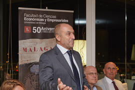 Intervención de Eugenio Luque. Cena homenaje al profesorado y PAS jubilado de la Facultad de Económicas. Hotel AC Málaga Palacio. Septiembre de 2014
