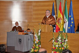 Investidura como Doctor "Honoris Causa" de D. Javier Aracil Santonja por la Escuela Técnica Superior de Ingeniería Industrial de la Universidad de Málaga. Rectorado. Diciembre de 2013