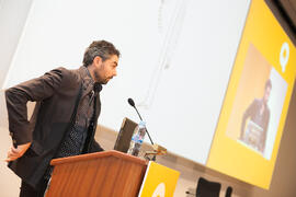 Ferran Ventura Blanch. Presentación del proyecto "Recolectores Urbanos Editorial". V Foro Arquia/Próxima 2016: Futuro Imperfecto. Paraninfo. Octubre de 2016