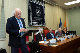 Francisco González Fajardo. Nombramiento de José Sánchez Maldonado como Alumno de Honor de la Facultad de Ciencias Económicas y Empresariales. Facultad de Ciencias Económicas y Empresariales. Diciembre de 2019