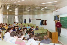 Instalaciones: Aula. Mayo de 1995