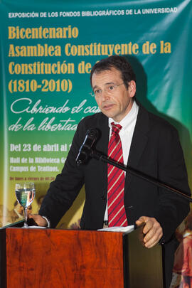 Presentanción del libro "Bicentenario Asamblea Constituyente de la Constitución de Cádiz (1810-2010). Biblioteca General. Abril de 2010