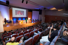 Conferencia "Dialogando" con Clara Grima. Escuela de Ingenierías Industriales de la Universidad de Málaga. Mayo de 2024