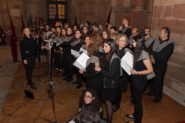 Coro Oficial de la Universidad de Málaga en la Estación de Penitencia de la Hermandad de los Estudiantes. Málaga. Marzo de 2015