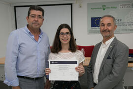 Entrega de diploma. Curso "Patrimonio y Turismo Cultural". Cursos de Verano de la Universidad de Málaga. Vélez Málaga. Julio de 2018