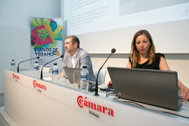 Víctor Fernando Muñoz presenta el curso "Principios de la Economía Circular". Cursos de Verano de la Universidad de Málaga. Málaga. Julio de 2018