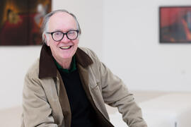 Aurelio Díaz Trillo, Buly, en su exposición "Inventario". Centro de Arte Contemporáneo Francisco Hernández, Vélez-Málaga. Febrero de 2019