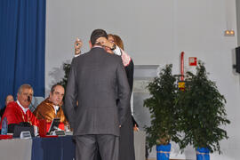 Entrega de la medalla al mérito universitario. Acto Conmemorativo de los 40 años de la Universidad de Málaga. Escuela Técnica Superior de Ingeniería Informática. Diciembre de 2012