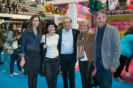 Foto de grupo en las Jornadas de Puertas Abiertas de la Universidad de Málaga. Complejo Polideportivo Universitario. Marzo de 2017