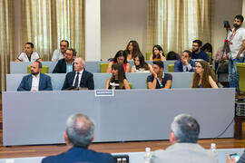 Asistentes al encuentro con José María Aznar. Cursos de Verano de la Universidad de Málaga. Edificio del Rectorado. Julio de 2018