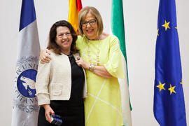 Retrato con la rectora en el homenaje a los jubilados y al personal que cumple 25 años de servicio en la UMA. Paraninfo. Mayo 2015
