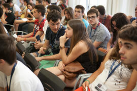 Asistentes a la conferencia. Visita guiada por el centro histórico. Olimpiada Española de Economía, Fase Nacional. Cofradía de los Estudiantes. Málaga. Junio de 2015