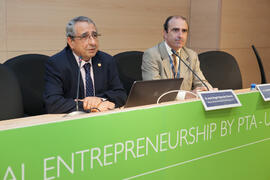 Presentación del programa de intercambio de emprendedores en el Encuentro de rectores de Brasil, Portugal y España. Edificio The Green Ray. Octubre de 2015