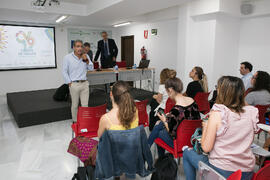 Presentación del taller «Los derechos humanos en la frontera». Curso "La inmigración de personas vulnerables". Cursos de Verano de la Universidad de Málaga. Vélez-Málaga. Julio de 2019