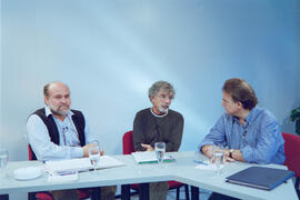 Mesa redonda y entrevistas en el CTI. Servicio de Institutos Universitarios, PTA. Mayo de 1999