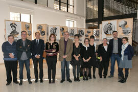 Foto de grupo en la inauguración de la exposición “arcVision Prize-Mujeres y Arquitectura” en la Escuela Técnica Superior de Arquitectura de la Universidad de Málaga. Campus de El Elijo. Marzo de 2017.