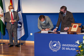 Toma de posesión de Carlos Francisco Rodríguez Caso como nuevo profesor titular del Área de Bioquímica y Biología Molecular de la Universidad de Málaga. Paraninfo. Diciembre de 2021