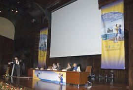 Ponencia de Juan Francisco Marcos. Panel de Expertos. 2º Congreso Internacional de Actividad Físico-Deportiva para Mayores de la Universidad de Málaga. Palacio de Ferias y Congresos de Málaga. Marzo de 2007