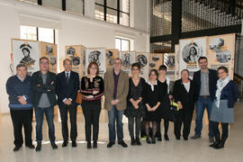Foto de grupo en la inauguración de la exposición “arcVision Prize-Mujeres y Arquitectura” en la Escuela Técnica Superior de Arquitectura de la Universidad de Málaga. Campus de El Elijo. Marzo de 2017.