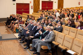 Asistentes al homenaje de Unicaja a la Facultad de Económicas. Paraninfo. Abril 2015