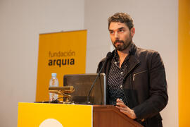 Ferran Ventura Blanch. Presentación del proyecto "Recolectores Urbanos Editorial". V Foro Arquia/Próxima 2016: Futuro Imperfecto. Paraninfo. Octubre de 2016