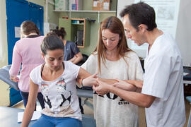 Prácticas de Fisioterapia. Escuela Universitaria de Ciencias de la Salud de la Universidad de Málaga. Paseo de Martiricos. Abril de 2013