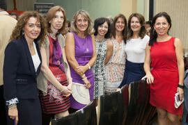 Foto de grupo previa al acto conmemoración del 50 Aniversario de la Facultad de Económicas. Facultad de Ciencias Económicas y Empresariales. Octubre de 2015