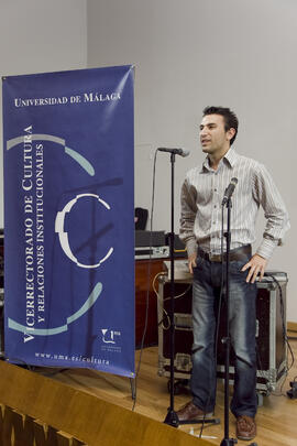Presentación de videoclip y concierto del taller "1+1 Fusión Cultural Atalaya, 2ª Fase" por la Universidad de Málaga. Paraninfo. Abril de 2010