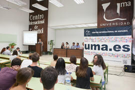 Intervención de Montserrat Pons. Graduación del alumnado del CIE de la Universidad de Málaga. Centro Internacional de Español. Julio de 2015
