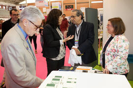 Estand del Servicio de Publicaciones y Divulgación Científica. Jornadas de Puertas Abiertas de la Universidad de Málaga. Complejo Polideportivo Universitario. Abril de 2016