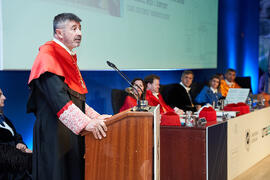 Laudatio de Ángel Rodríguez-Vergara. Investidura como Doctores "Honoris Causa" por la Universidad de Málaga de Miquel Roca i Junyent y Miguel Herrero y Rodríguez de Miñón. Paraninfo. Diciembre de 2024