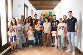Foto de grupo tras el taller transversal "Descubre #tuCIENxCIEN". Cursos de Verano de la Universidad de Málaga. Ronda. Julio de 2018