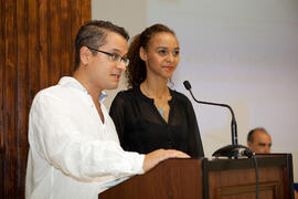 Intervención de los alumnos Valerio Ciruelo y Hazel Susan Harrison. Graduación en el CIE de la Universidad de Málaga. Centro Internacional de Español. Agosto de 2014