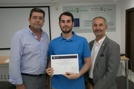 Entrega de diploma. Curso "Patrimonio y Turismo Cultural". Cursos de Verano de la Universidad de Málaga. Vélez Málaga. Julio de 2018