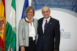 Homenaje a los jubilados y al personal que cumple 25 años de servicio en la Universidad de Málaga. Paraninfo. Octubre de 2012