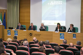 Mesa 2: "La perspectiva de la Unión Europea". Jornada "Brexit y Gibraltar. Un reto con oportunidades conjuntas". Edificio del Rectorado. Febrero de 2017