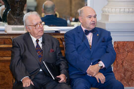 Antonio Garrido Moraga y Eugenio Chicano en su nombramiento como miembro de la Real Academia de Bellas Artes de San Telmo. Salón de los Espejos, Ayuntamiento de Málaga. Septiembre de 2016