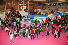 Estand del Centro de Magisterio "María Inmaculada". Jornadas de Puertas Abiertas de la Universidad de Málaga. Complejo Polideportivo Universitario. Abril de 2016