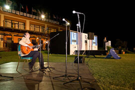 Actuación de un guitarrista. Inauguración del Campeonato Mundial Universitario de Golf. Antequera Golf. Junio de 2010