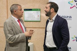 Antonio Flores Moya y Pere Estupinyà momentos previos a la conferencia "Dialogando". Facultad de Ciencias. Octubre de 2018