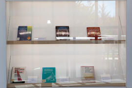 Exposición "Libros y luz para el tercer milenio". Biblioteca General. Abril 2015